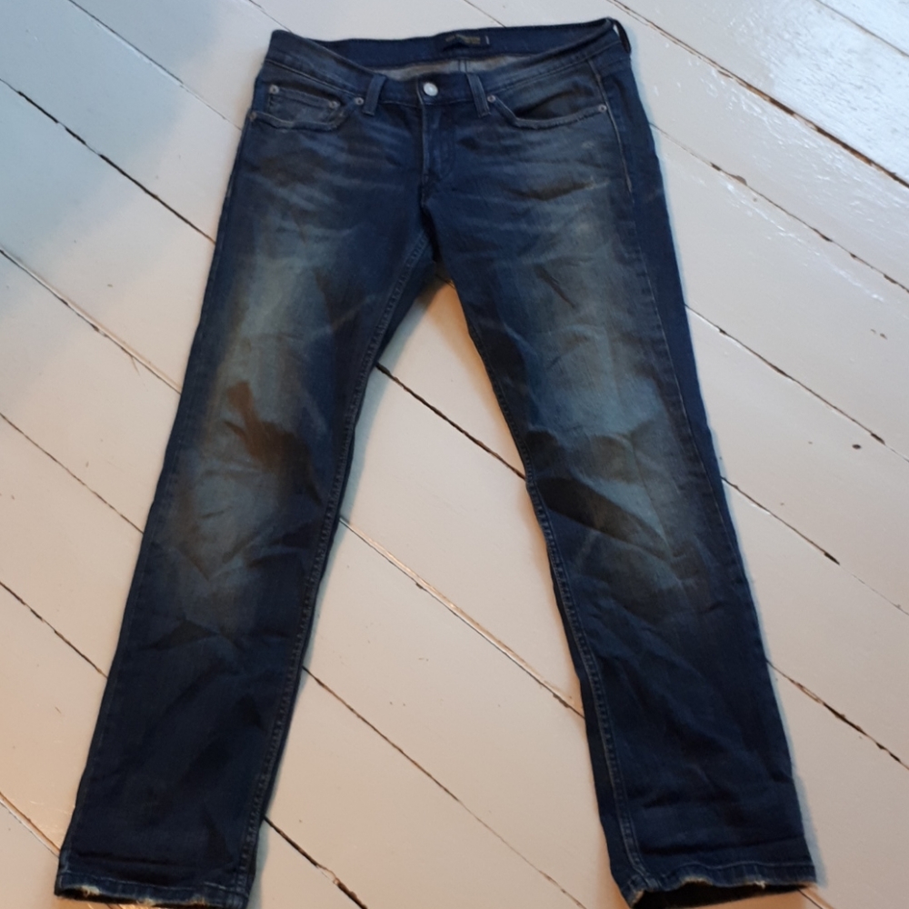 Levis size 7